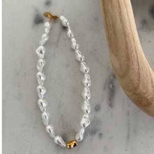 New ChansuttPearls Sofia necklace